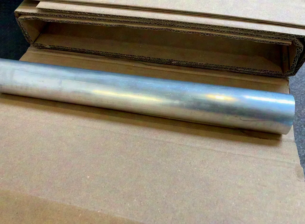 12 pièces. Tube rond en aluminium Pipe Alu 50mm x 3mm 50x3 longueur 40cm NEUF