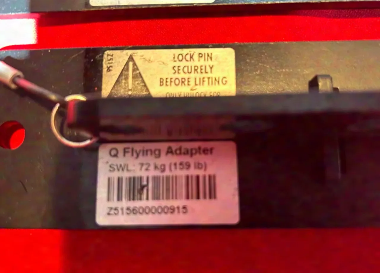 2 adaptateurs de vol Q d&b Audiotechnik Z5156