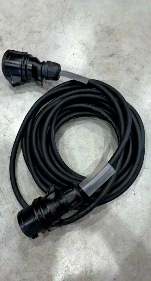 Câble en caoutchouc CEE 32A 5x4mm² H07RN-F avec fiche noire DEMOWARE