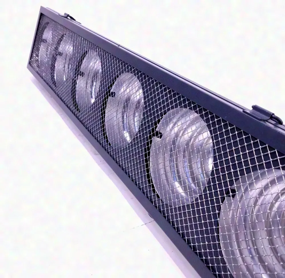 ADB RZN 91 rampe d’éclairage 6x100 W