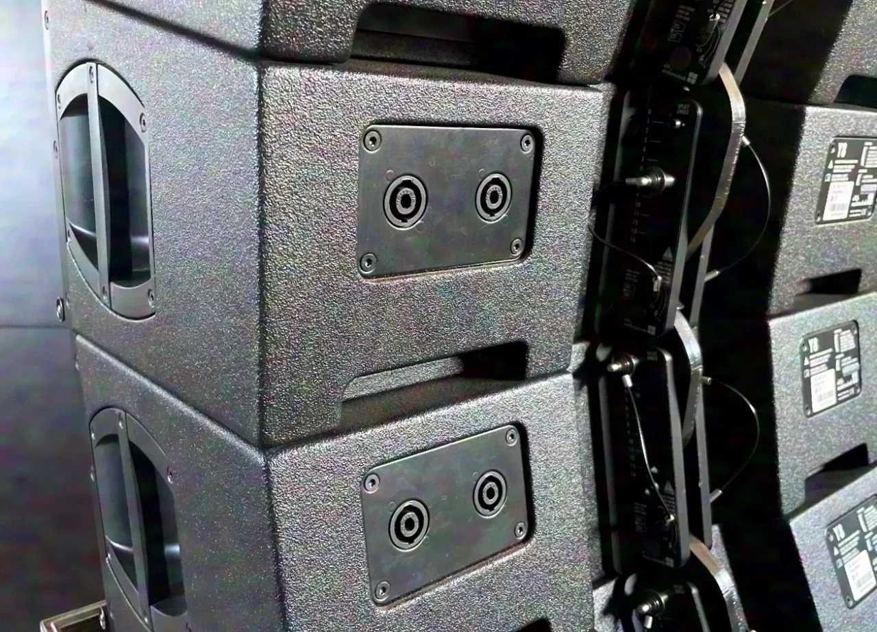 D&B Audiotechnik Y8 - encore 4 pièces