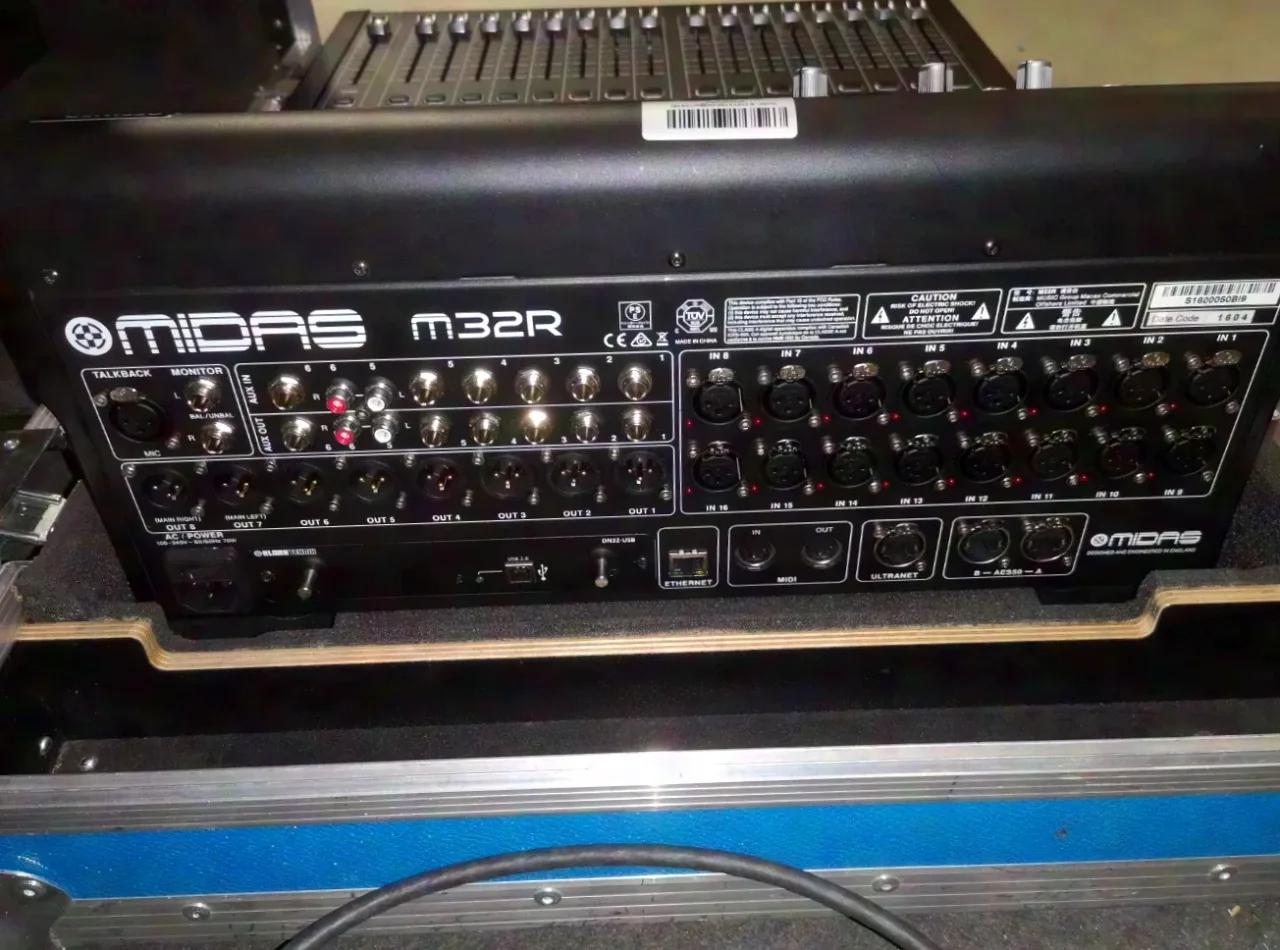 Midas m32R Console de mixage numérique