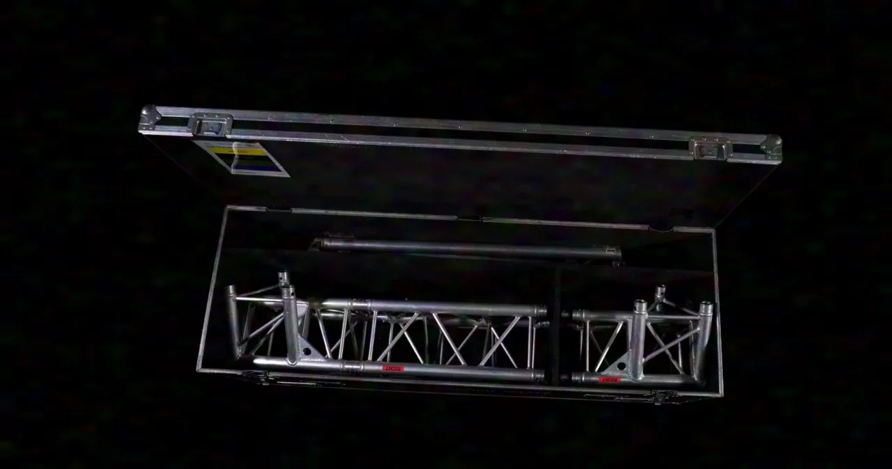 Prolyte ARC ROOF 8x6m toiture de scène complète d’occasion – sans éléments de scène