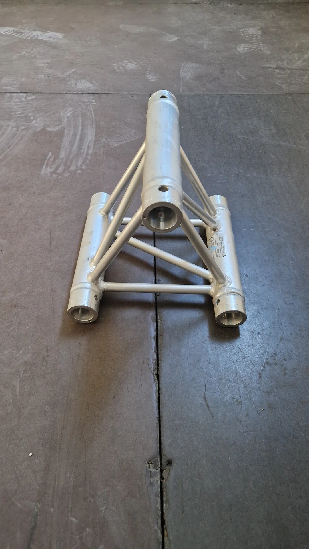 Triangular aluminum structure - 0.29m - 12 pieces