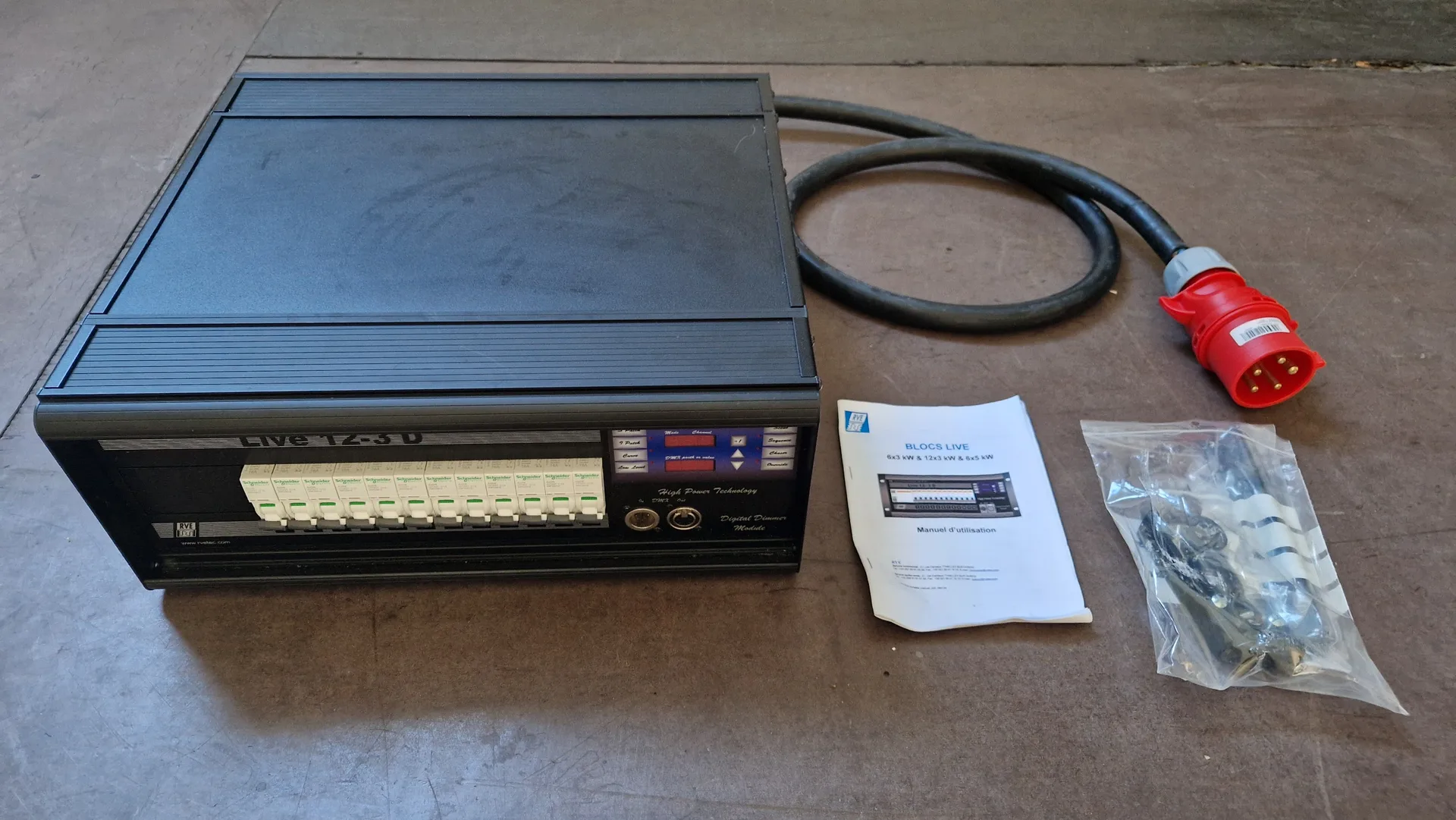 Gradateur RVE 12-3D - 12 x 3Kw