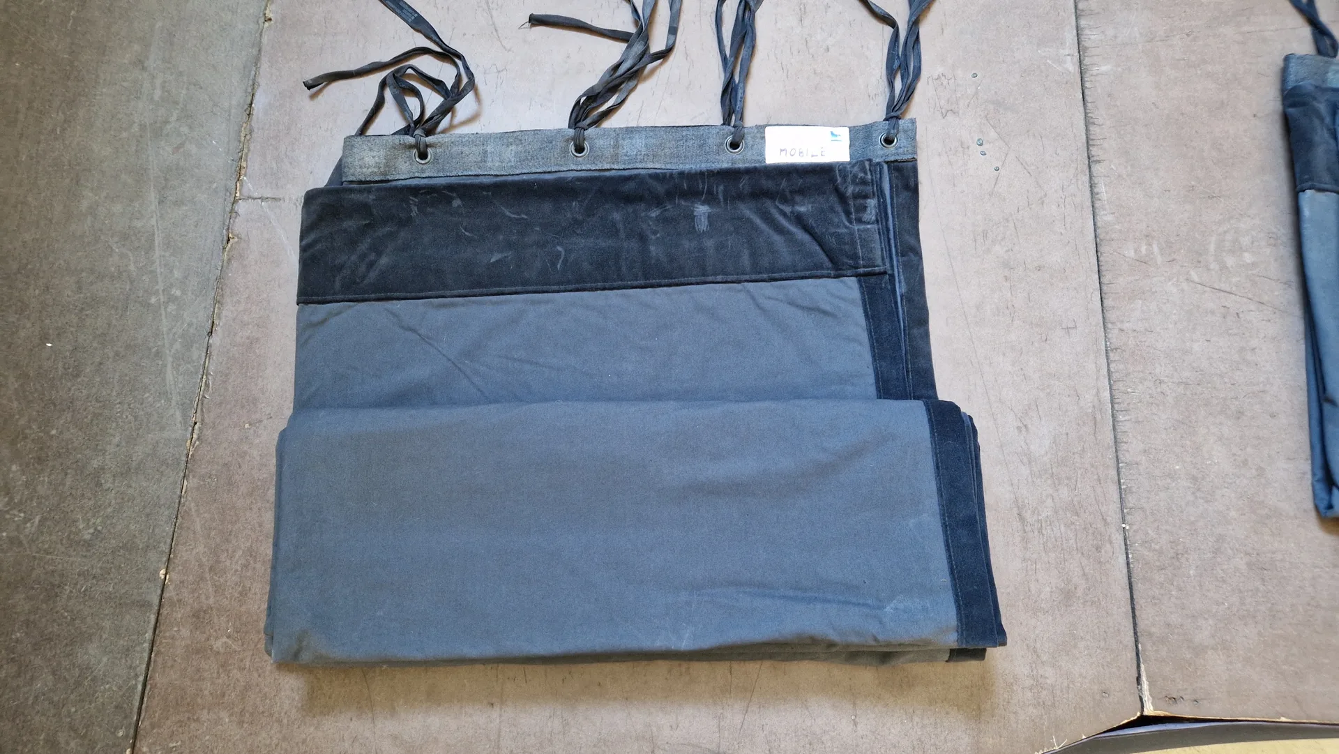 Pendrillons velour noir 4m35 x 2m