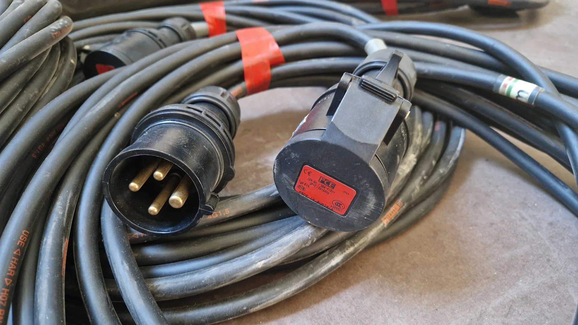 4 Palans motorisés Verlinde 500Kg + coffret de commande