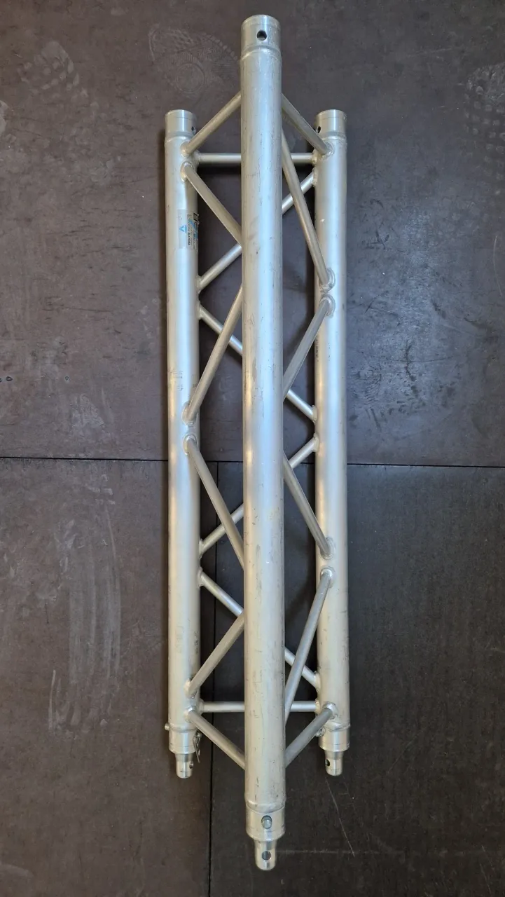 Structure aluminium triangle - 1m - 18 pièces