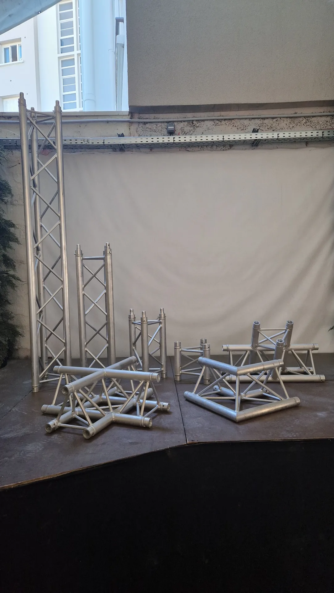 Pack structure aluminium triangle