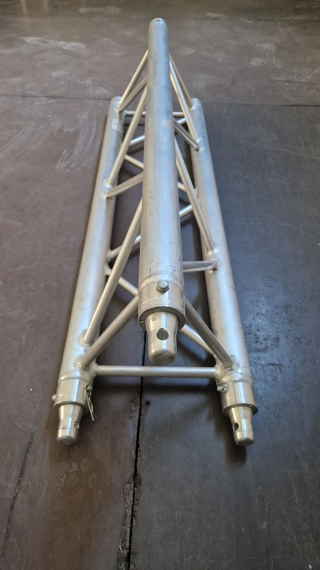 Structure aluminium triangle - 1m - 18 pièces
